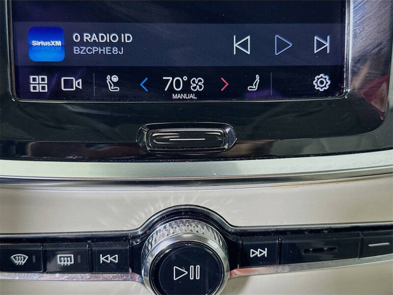 2024 Volvo S60 B5 Plus Dark Theme