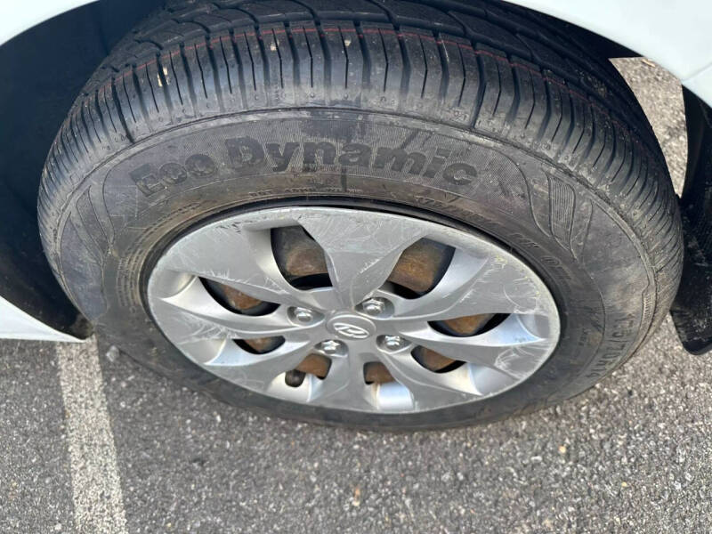 2015 Hyundai Accent GS