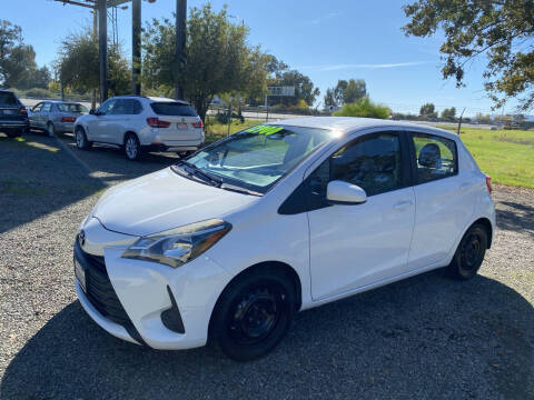 2018 Toyota Yaris 5-Door LE