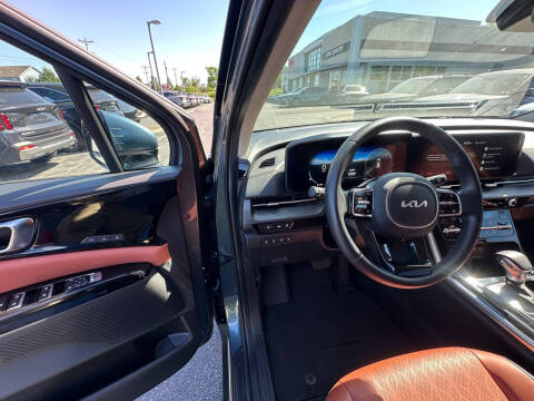 2024 Kia Carnival SX