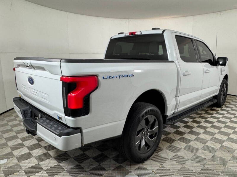 2023 Ford F-150 Lightning XLT