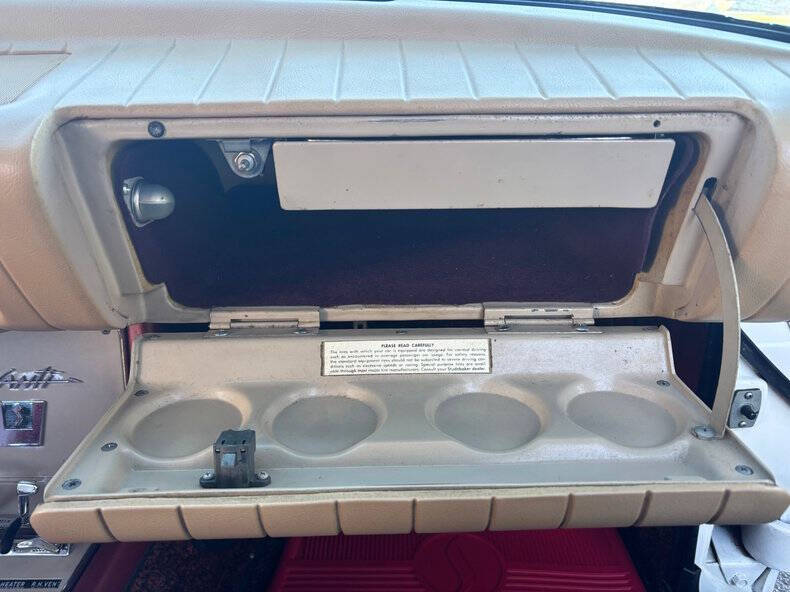 1963 Studebaker Avanti