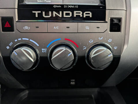 2015 Toyota Tundra SR5