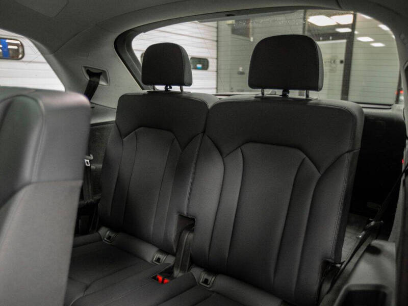 2023 Audi Q7 quattro Premium Plus 55 TFSI