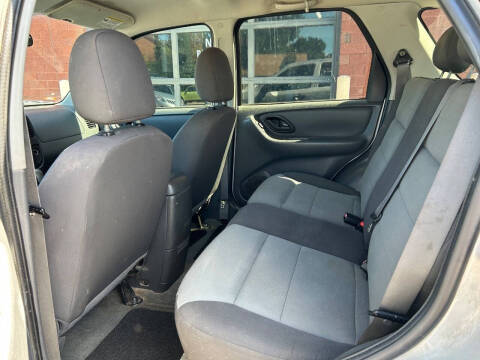 2006 Ford Escape XLS