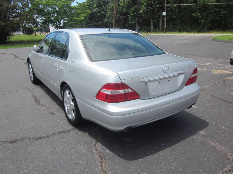 2004 Lexus LS 430