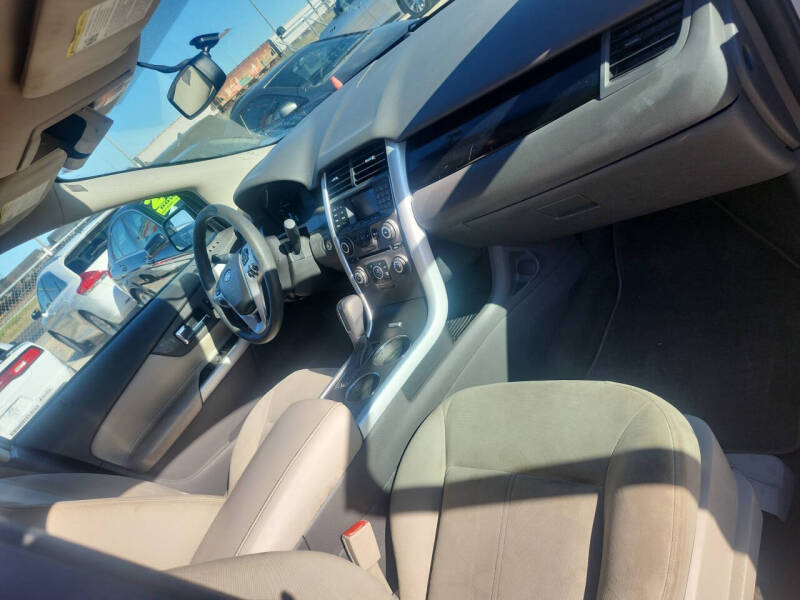 2013 Ford Edge SE