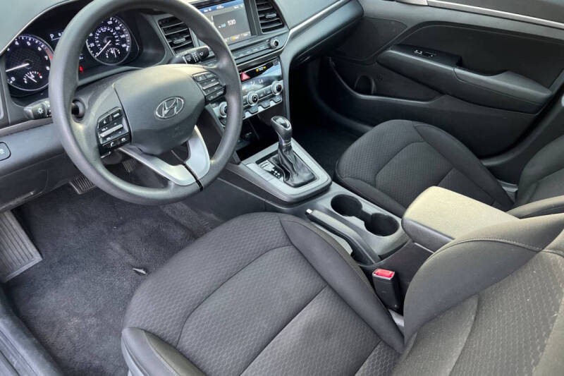 2020 Hyundai Elantra