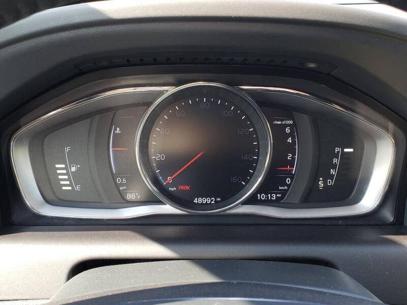 2016 Volvo XC60 T6 Drive-E