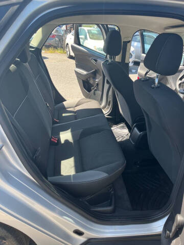 2012 Ford Focus S