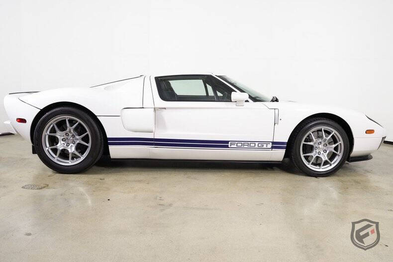 2005 Ford GT