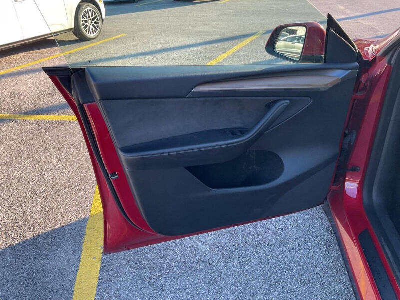 2023 Tesla Model Y Long Range