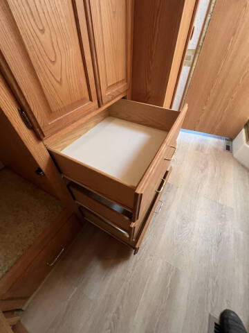 2001 Winnebago Journey 36L