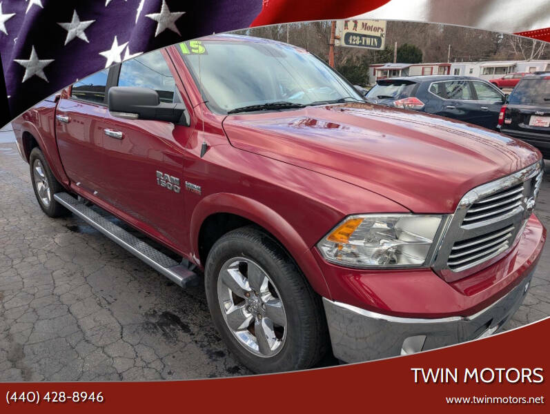 2015 RAM 1500 SLT Crew Cab 4WD