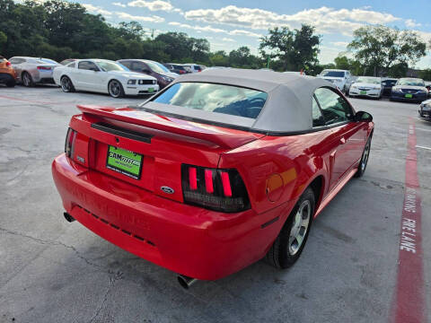 2000 Ford Mustang