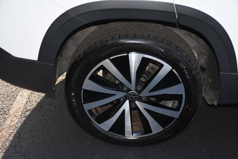 2022 Volkswagen Taos SE