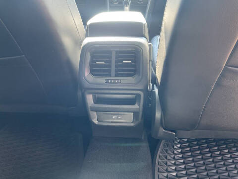 2022 Volkswagen Taos SEL 4Motion