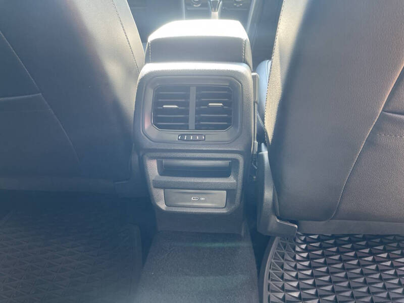 2022 Volkswagen Taos SEL 4Motion