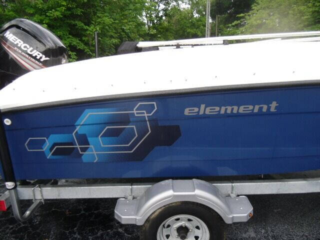 2019 Bayliner Element E18