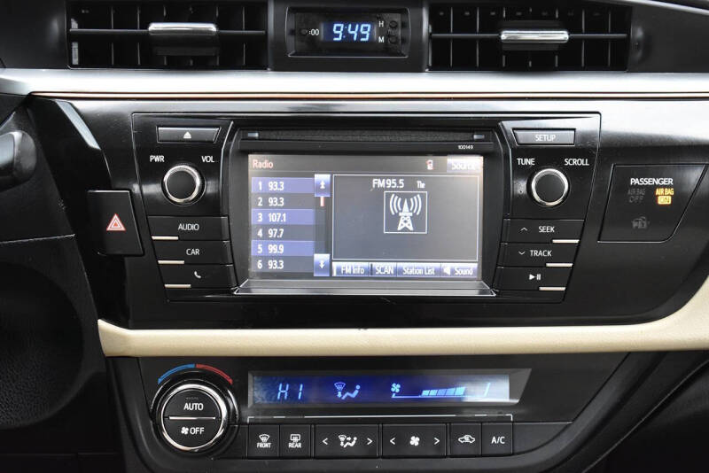 2015 Toyota Corolla LE