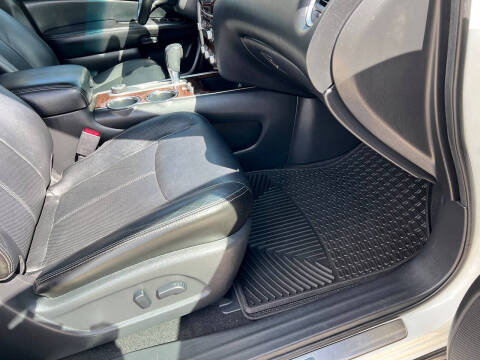 2013 Nissan Pathfinder Platinum