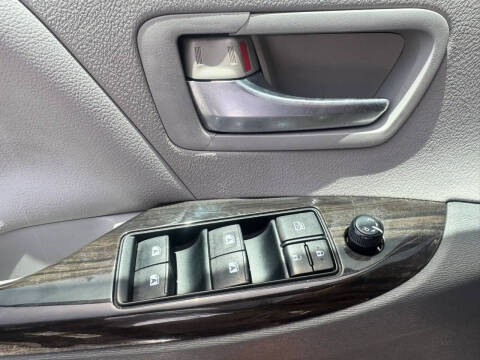 2015 Toyota Sienna