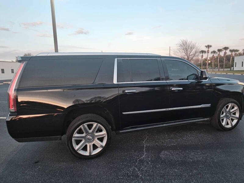 2017 Cadillac Escalade ESV Premium Luxury