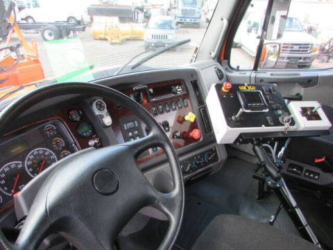 2018 Freightliner 114 SD