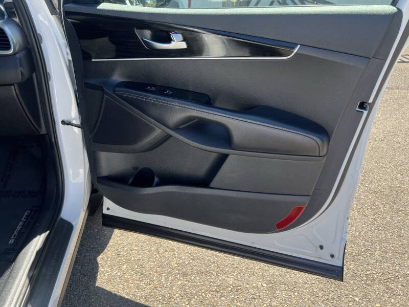 2020 Kia Sorento L