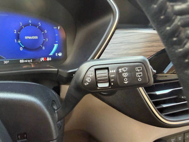 2020 Ford Escape Titanium