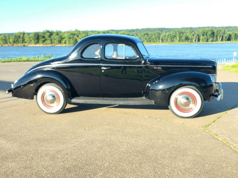 1940 Ford Deluxe