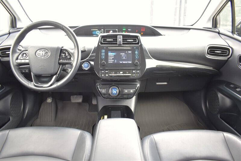 2019 Toyota Prius XLE AWD-e