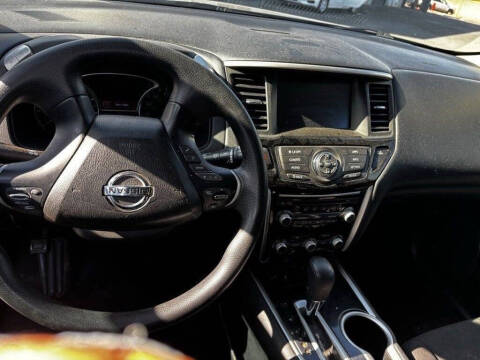 2020 Nissan Pathfinder S