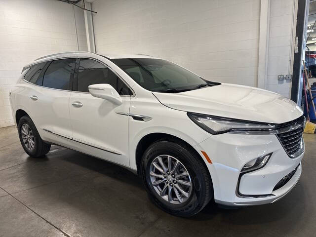2024 Buick Enclave Essence