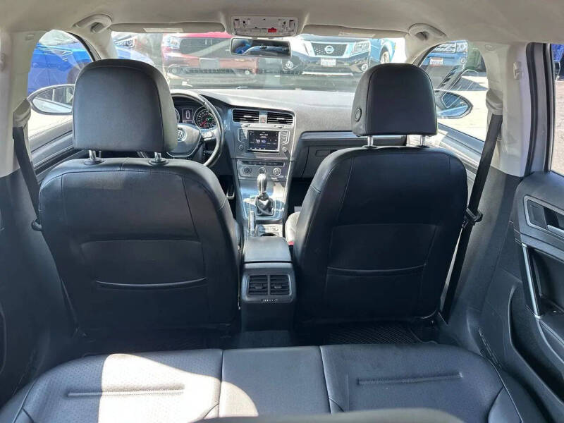 2017 Volkswagen Golf Alltrack