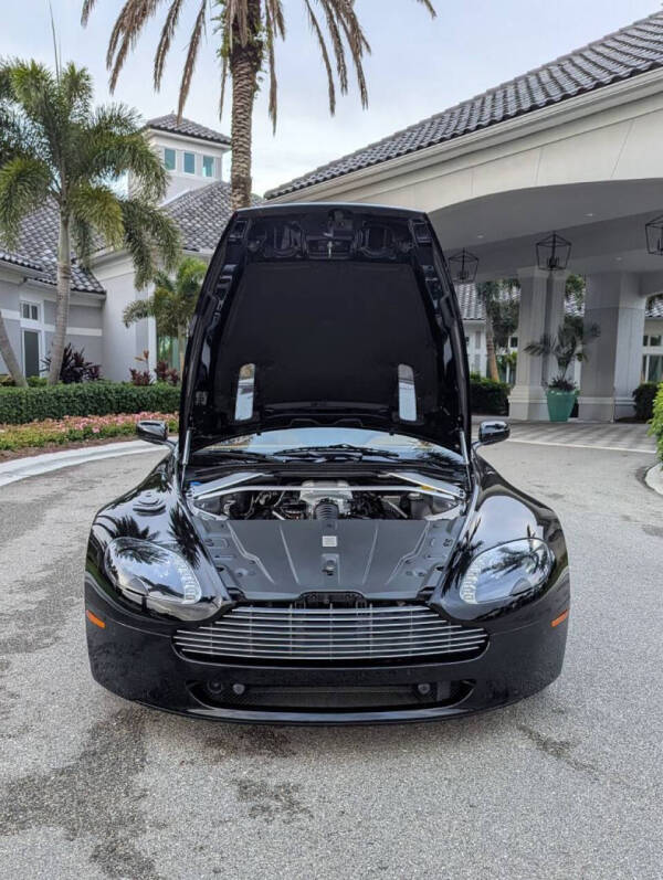 2009 Aston Martin V8 Vantage