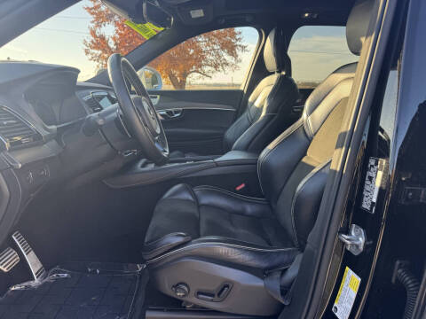 2018 Volvo XC90 T6 R-Design