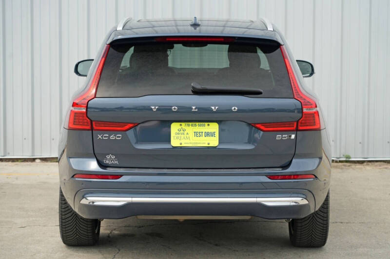 2023 Volvo XC60 B5 Plus Bright Theme