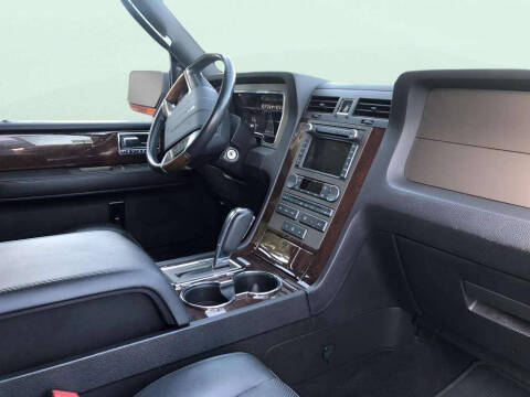 2014 Lincoln Navigator L