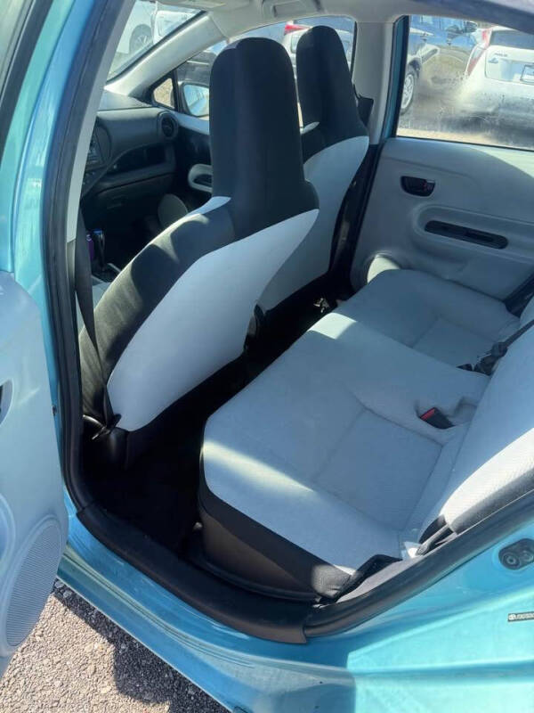 2012 Toyota Prius c Two