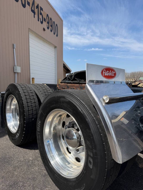 2018 Peterbilt 389