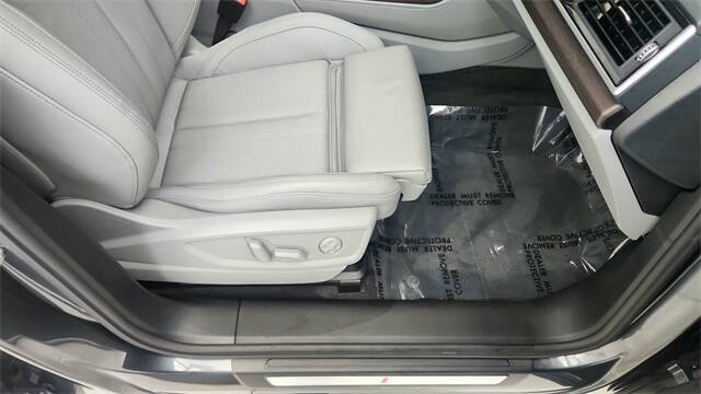 2024 Audi Q5 Sportback quattro S line Prem Plus 45 TFSI