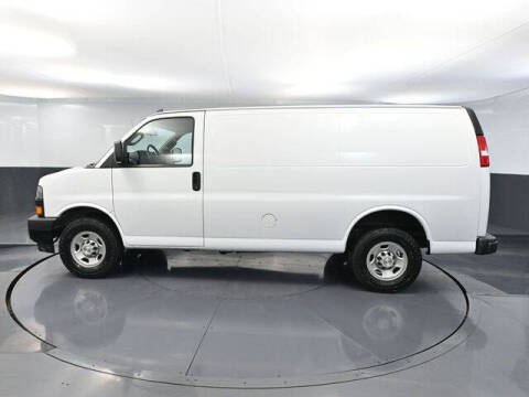 2022 Chevrolet Express 2500