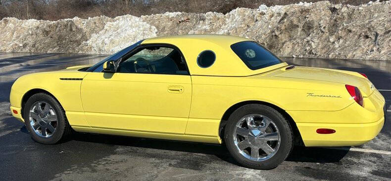 2002 Ford Thunderbird Deluxe