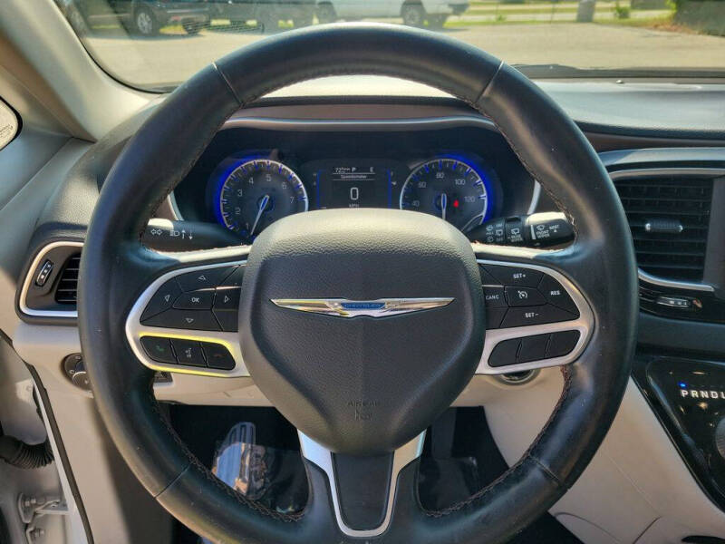 2019 Chrysler Pacifica Touring L