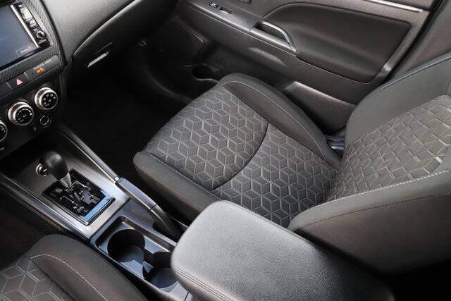 2024 Mitsubishi Outlander Sport S