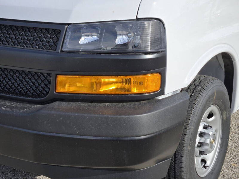 2026 Chevrolet Express 2500