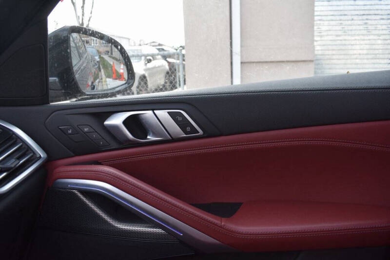 2022 BMW X6 xDrive40i