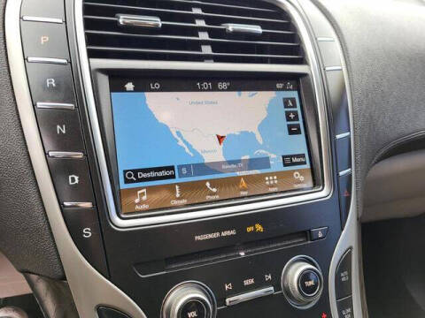 2019 Lincoln Nautilus Select