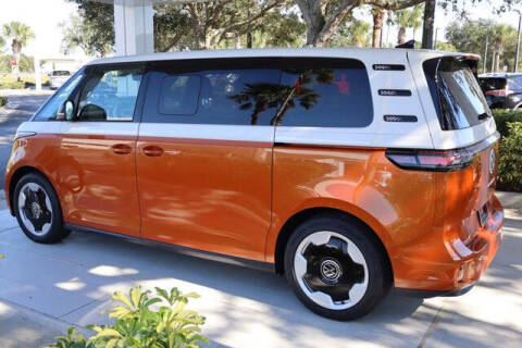 2025 Volkswagen ID. Buzz Pro S Plus